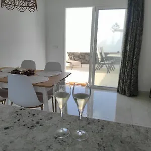 https://casa-hubara-a-estrenar.in-canary-islands.com